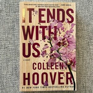 It Ends With Us novel Colleen Hoover